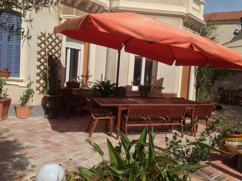 A L'Ombre Du Cedre Hotel Hyeres Luaran gambar